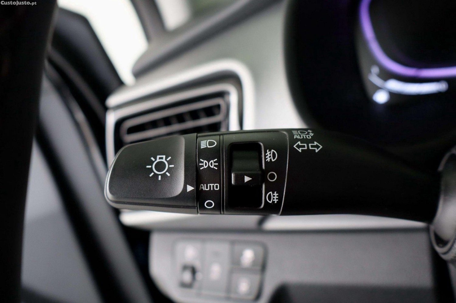 Kia Stonic 1.0 T-GDI Drive 7DCT — fotografia 15