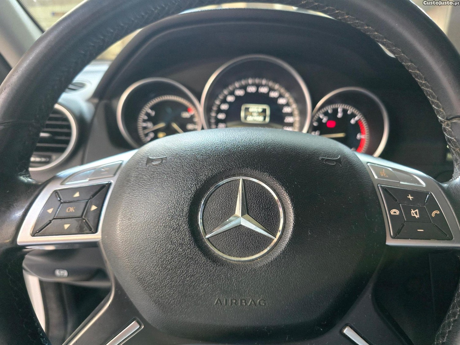 Mercedes-Benz C 200 CDi Avantgarde BE — fotografia 8
