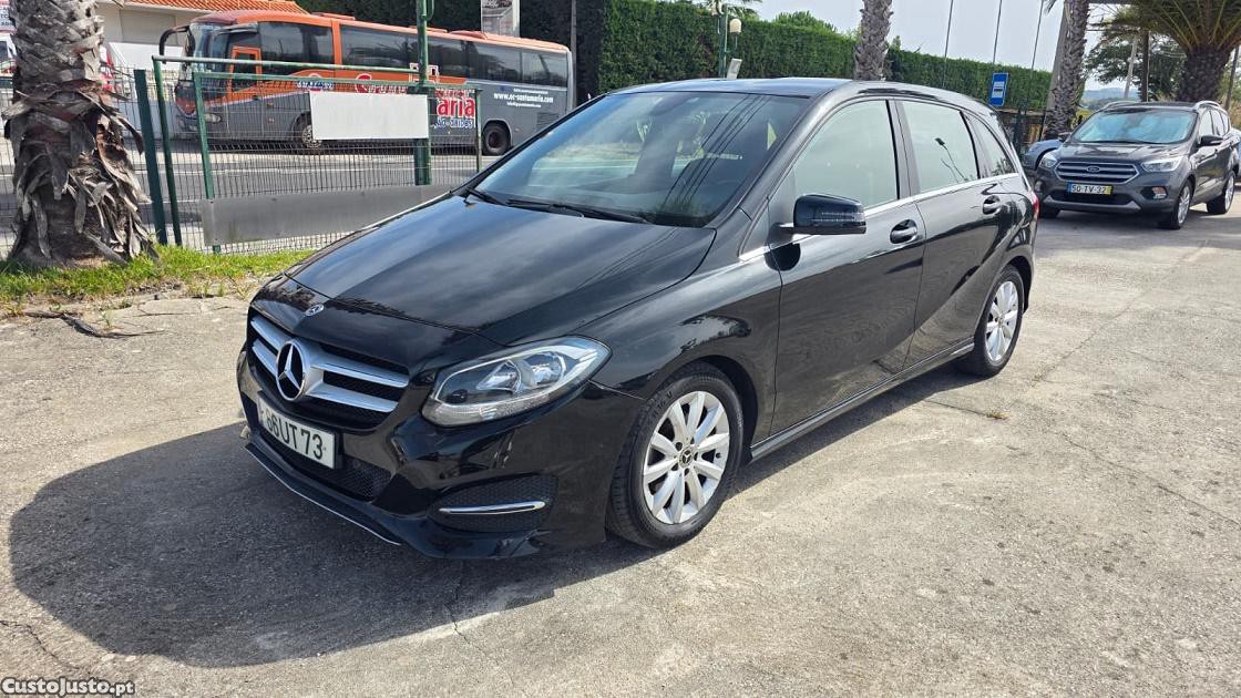 Mercedes-Benz B 180 D STYLE 109 CV C/GARANTIA — photo 4