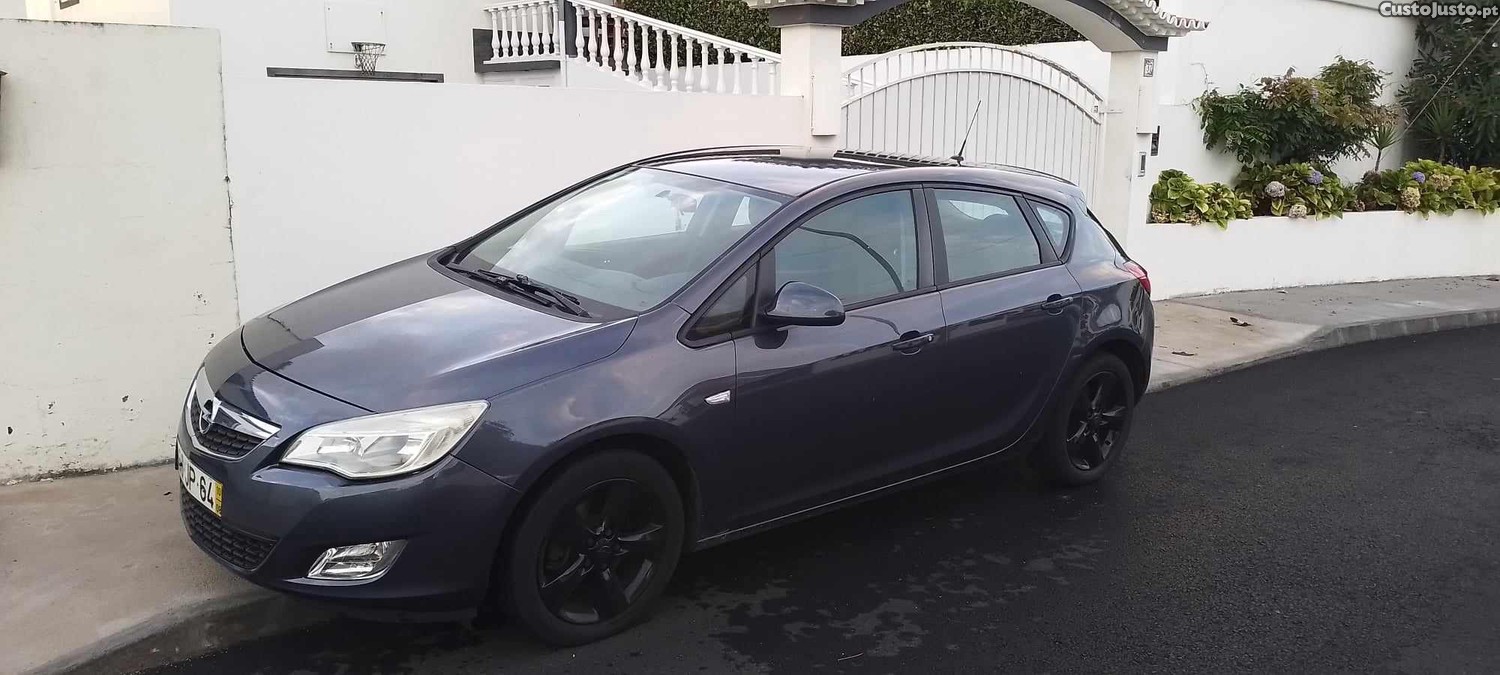 Opel Astra 1.7 CDTI — photo 2