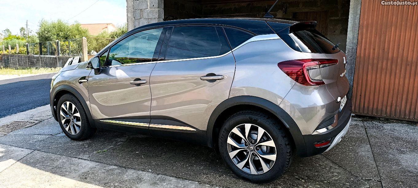 Renault Captur 1.5dci exclusive 110cv - 21 foto 2