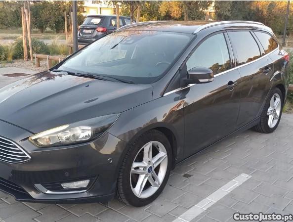 Ford Focus 1.0 SCTi Titanium - 15 foto 4