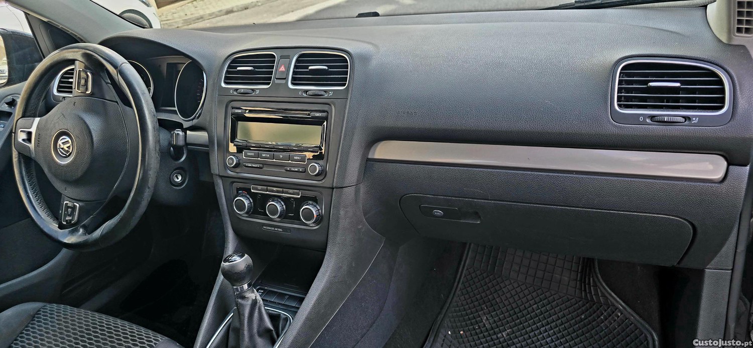 Volkswagen Golf VI 1.6 tdi Nacional TROCO — fotografia 5
