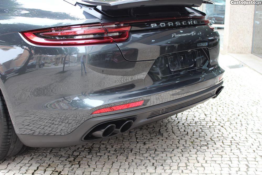 Porsche Panamera 4 S — fotografia 10