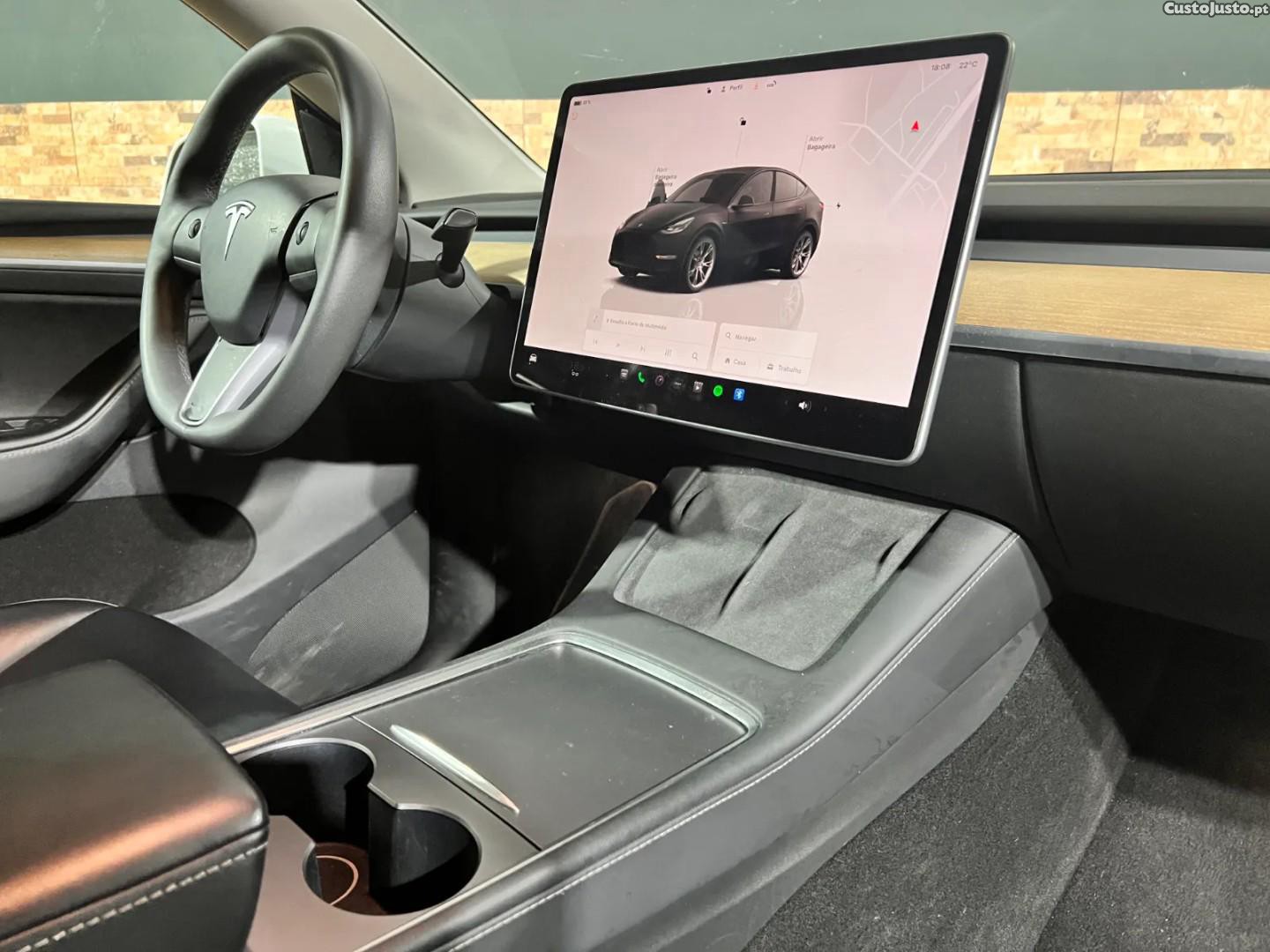 Tesla Model Y RWD — fotografia 5