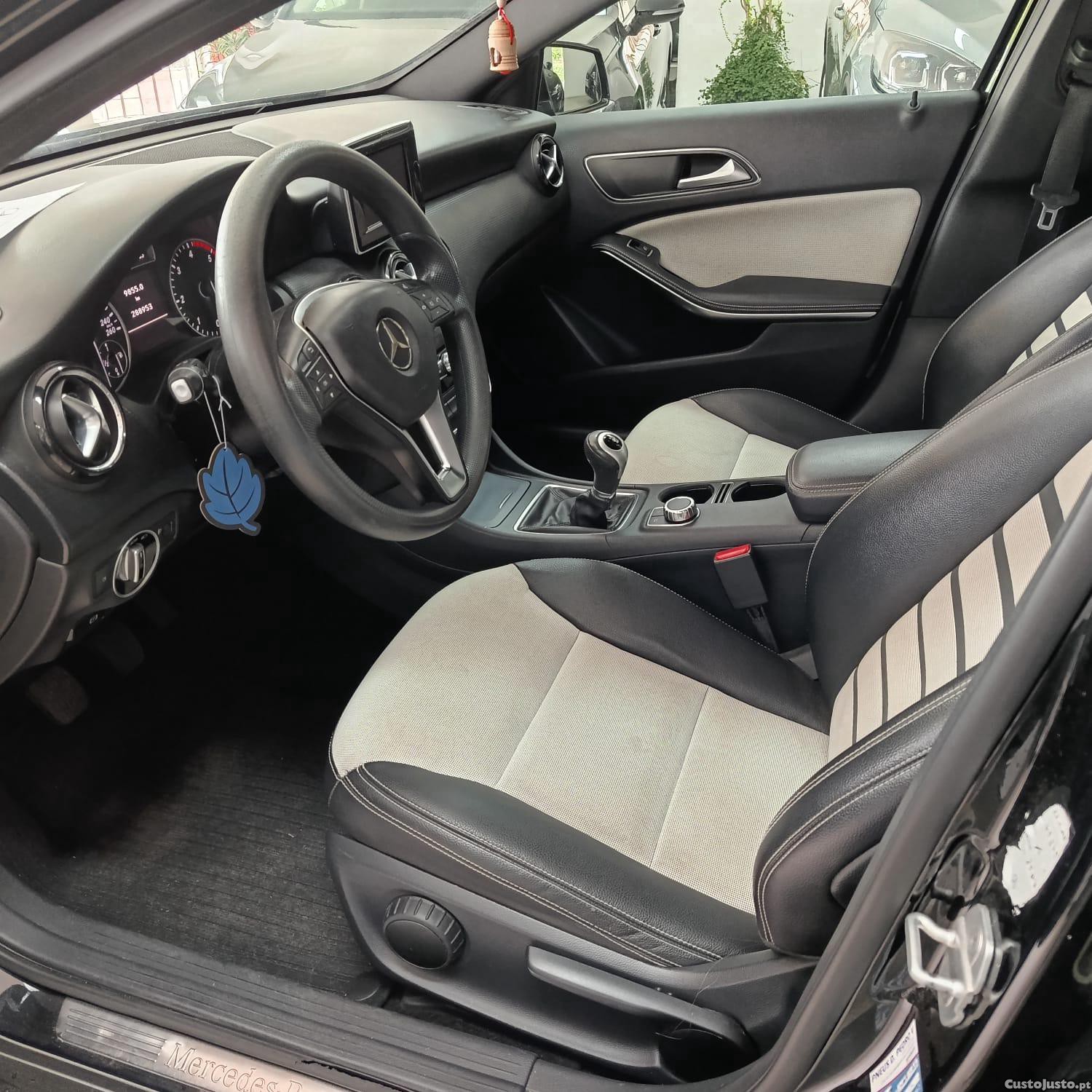 Mercedes-Benz A 180 1.5 CDI pack AMG — fotografia 8