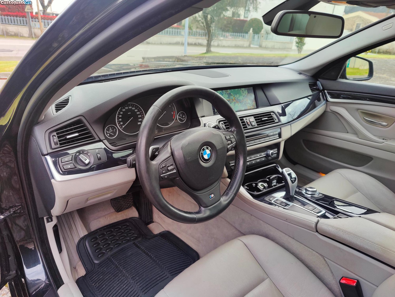 BMW 520 dA Luxury — fotografia 3