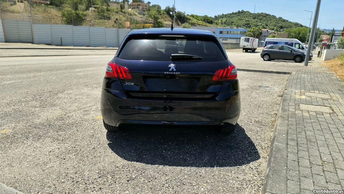 Peugeot 308 ALLURE — fotografia 8