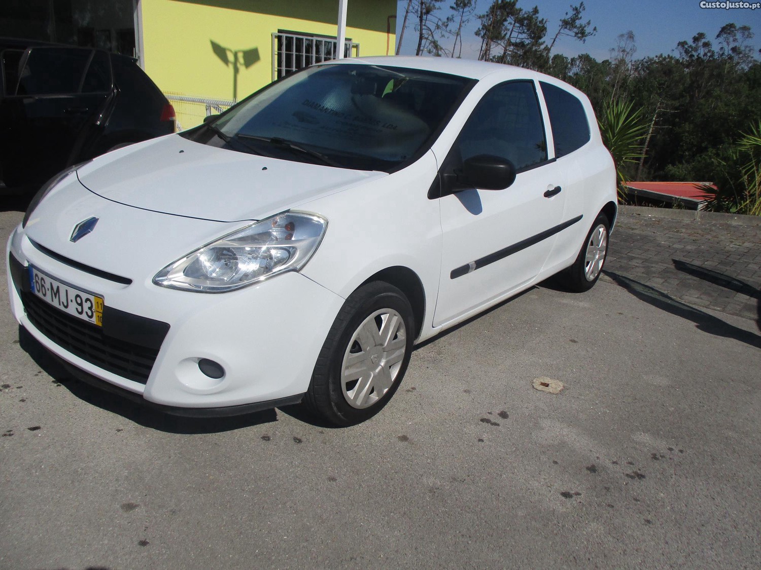Renault Clio 1.5 dci — fotografia 5