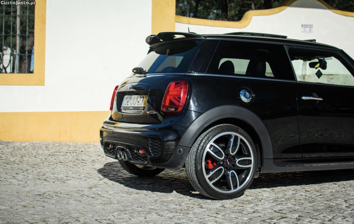 MINI John Cooper Works LCI — fotografia 8