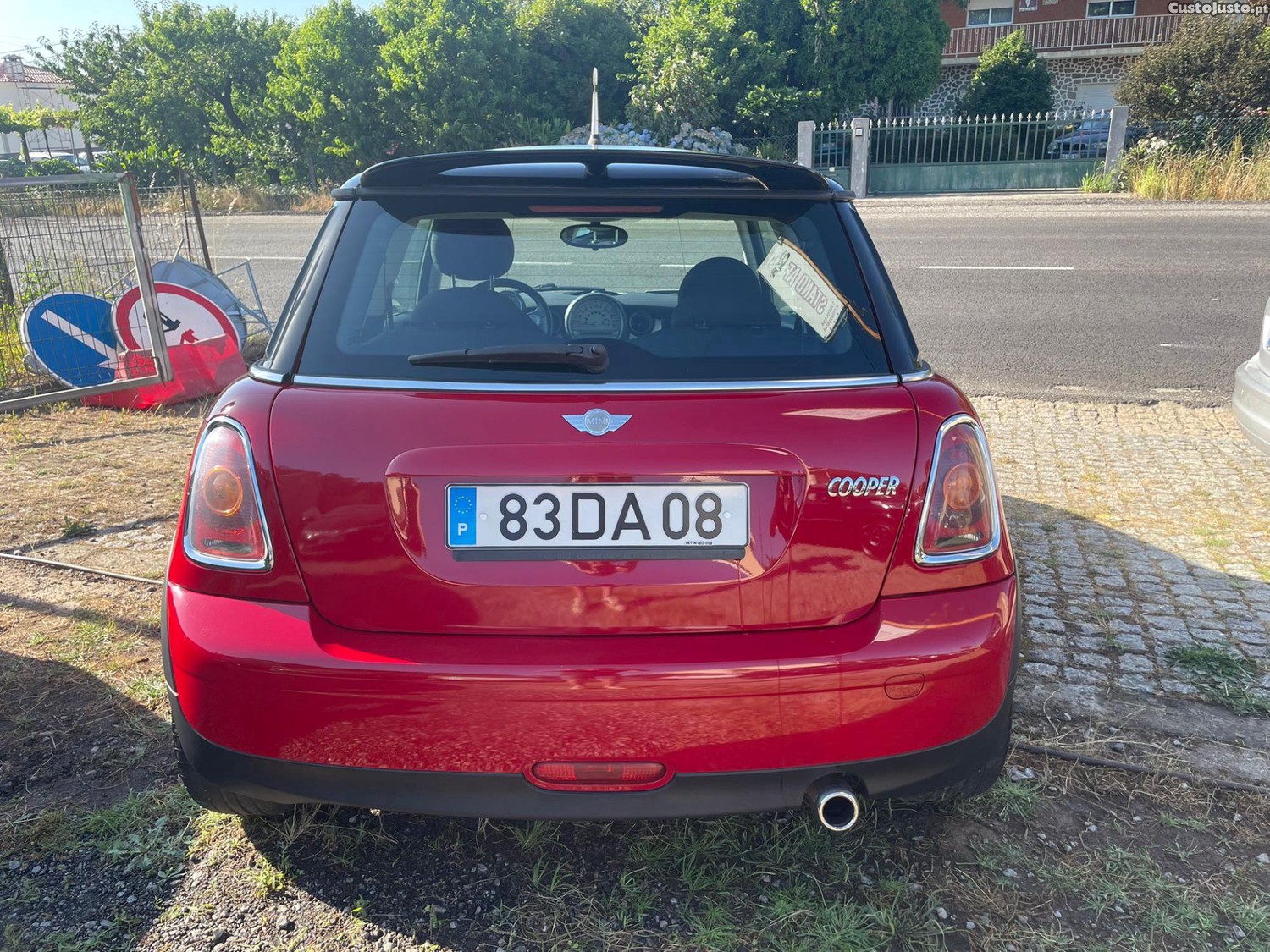 MINI Cooper 1.6i — fotografia 7