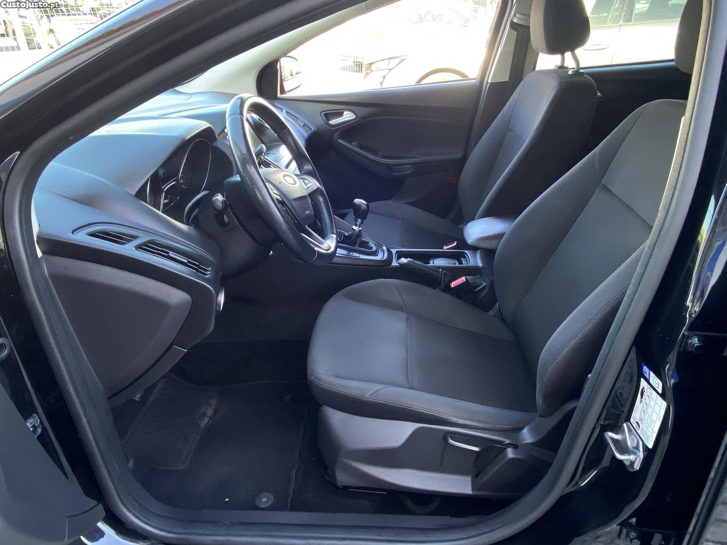 Ford Focus SW 1.5 TDCi Trend+ — fotografia 8