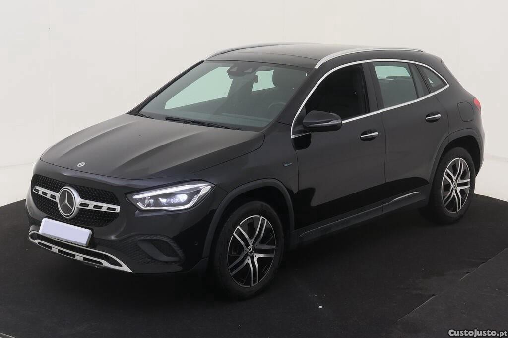 Mercedes-Benz GLA 250 Business Solution - Híbrido Plug In - 20 foto 2