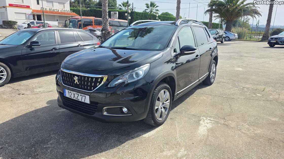 Peugeot 2008 1.2 PURETECH SIGNATURE 83 CV C/ GARANTIA - 19 — photo 2
