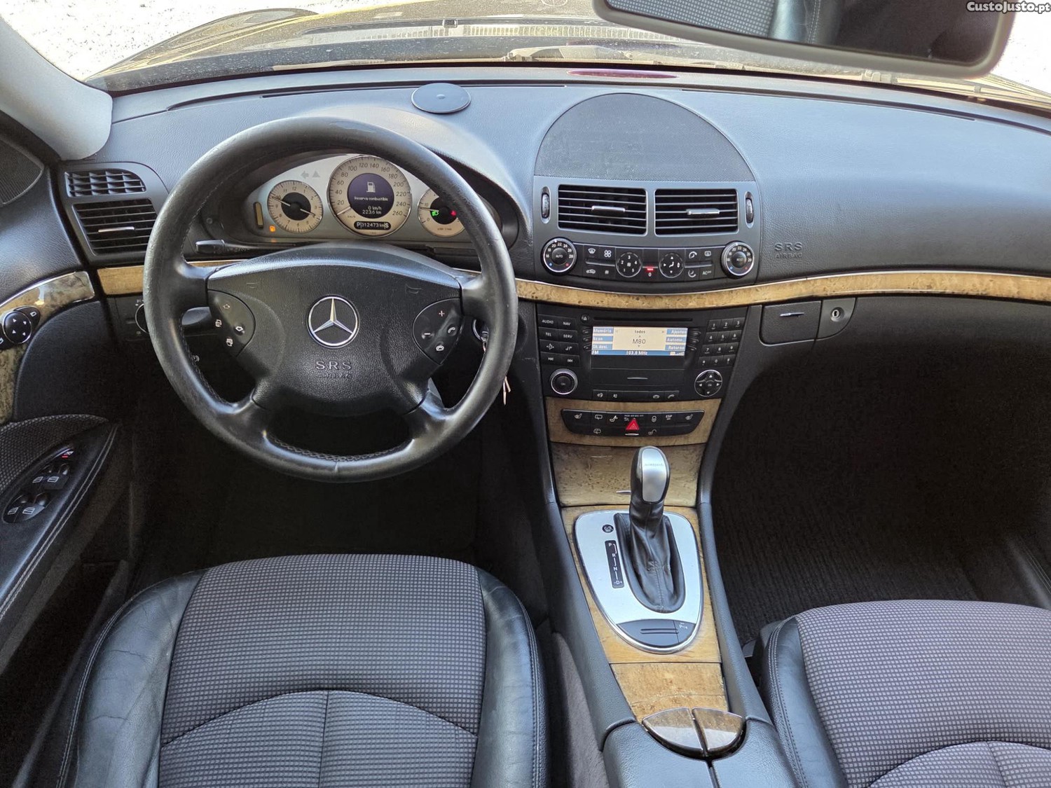 Mercedes-Benz E 220 Cdi SW Avantgard Auto — fotografia 3