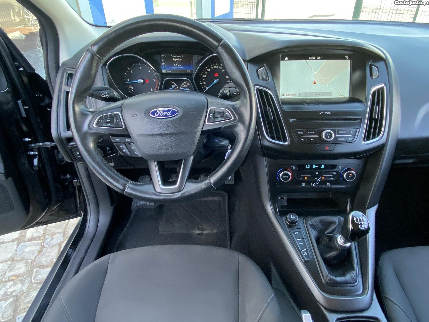 Ford Focus SW 1.5 TDCi Trend+ — fotografia 5