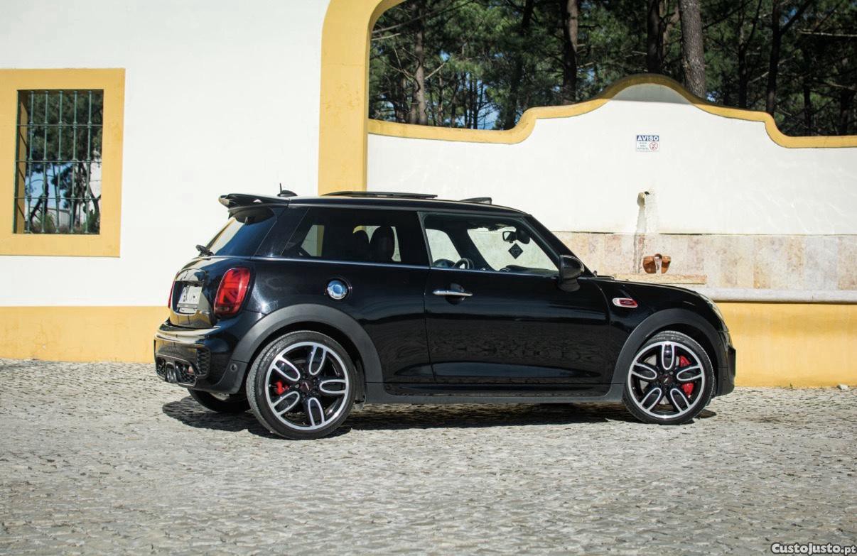 MINI John Cooper Works LCI — fotografia 9