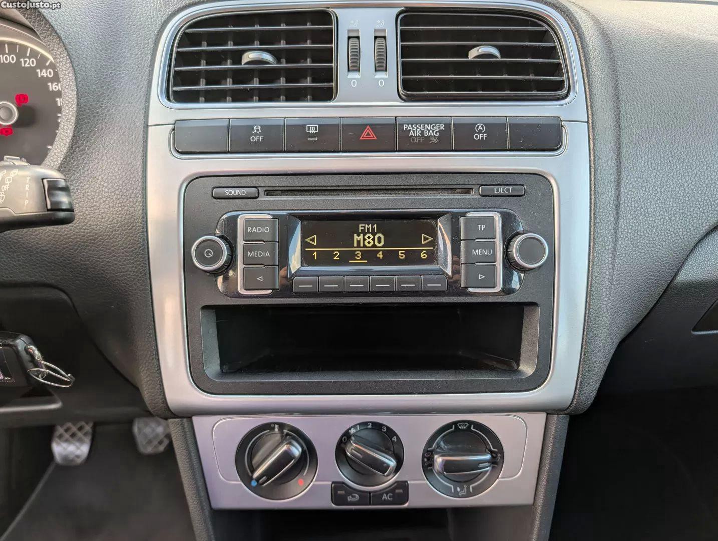 Volkswagen Polo 1.6 tdi match bluemotion — fotografia 3