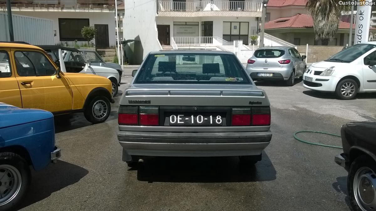 Renault 21 ligeiro passageiros — fotografia 7
