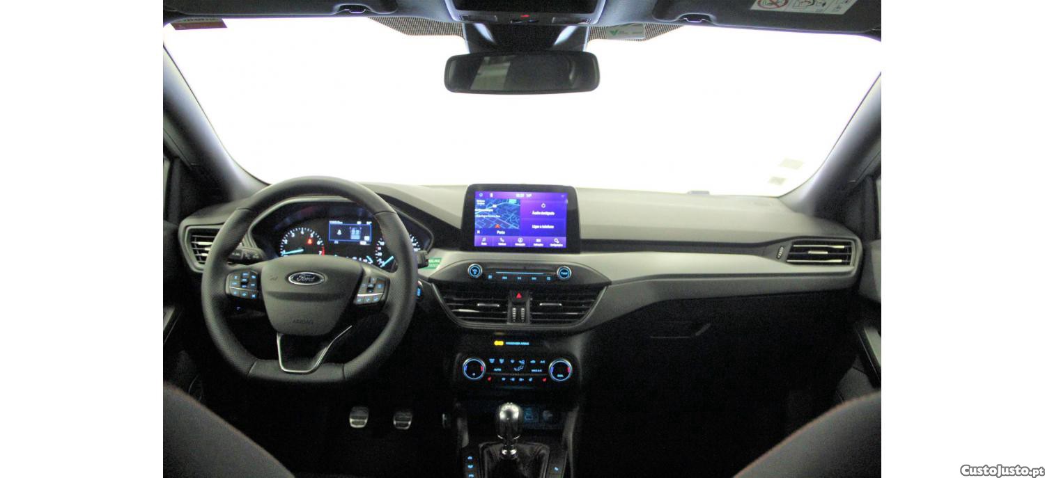 Ford Focus 1.0 EcoBoost 125cv MHEV ST-Line — fotografia 24