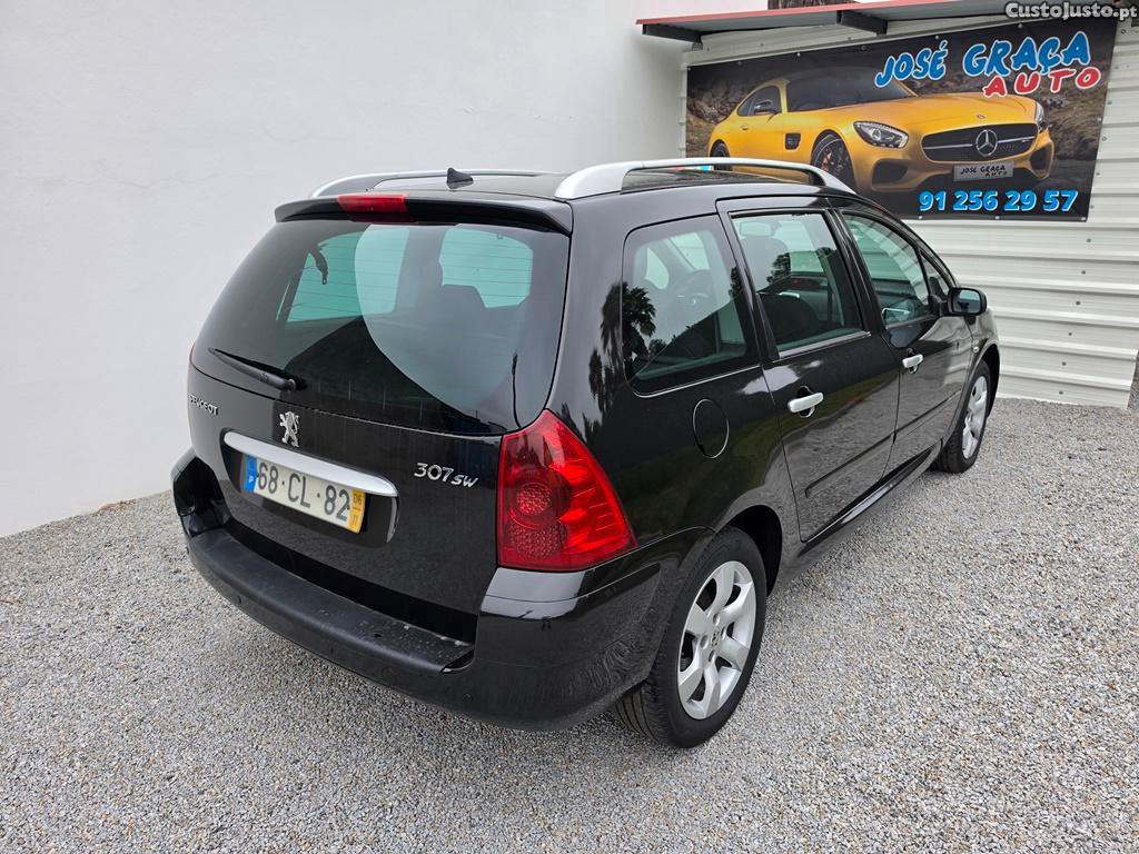 Peugeot 307 Sw 7 Lugares 1.6HDi 90Cv 11/2006 — fotografia 13