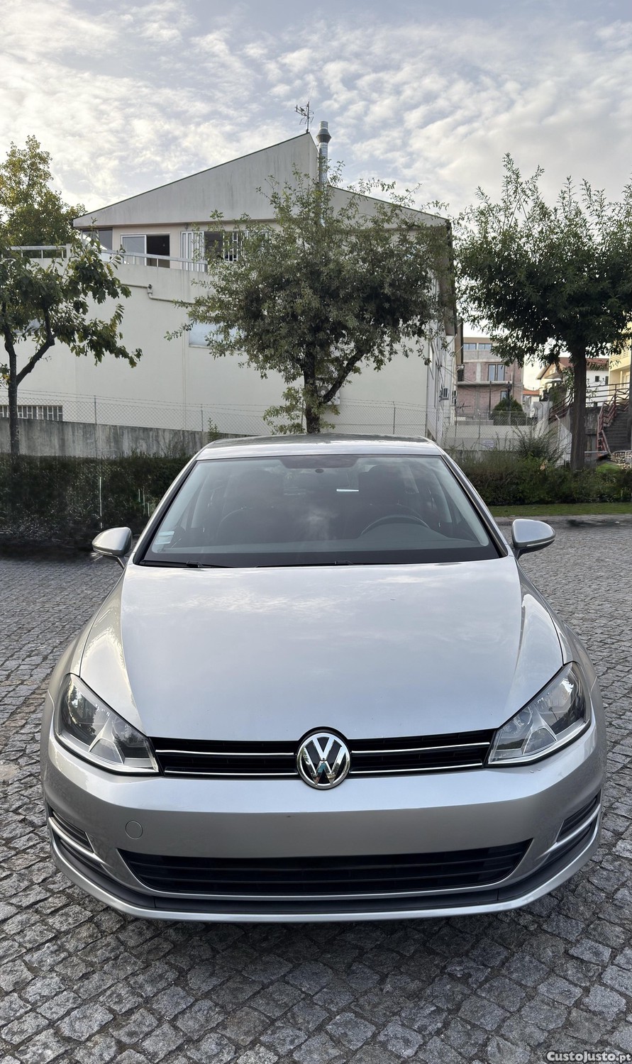 VW Golf Golf VII — photo 2