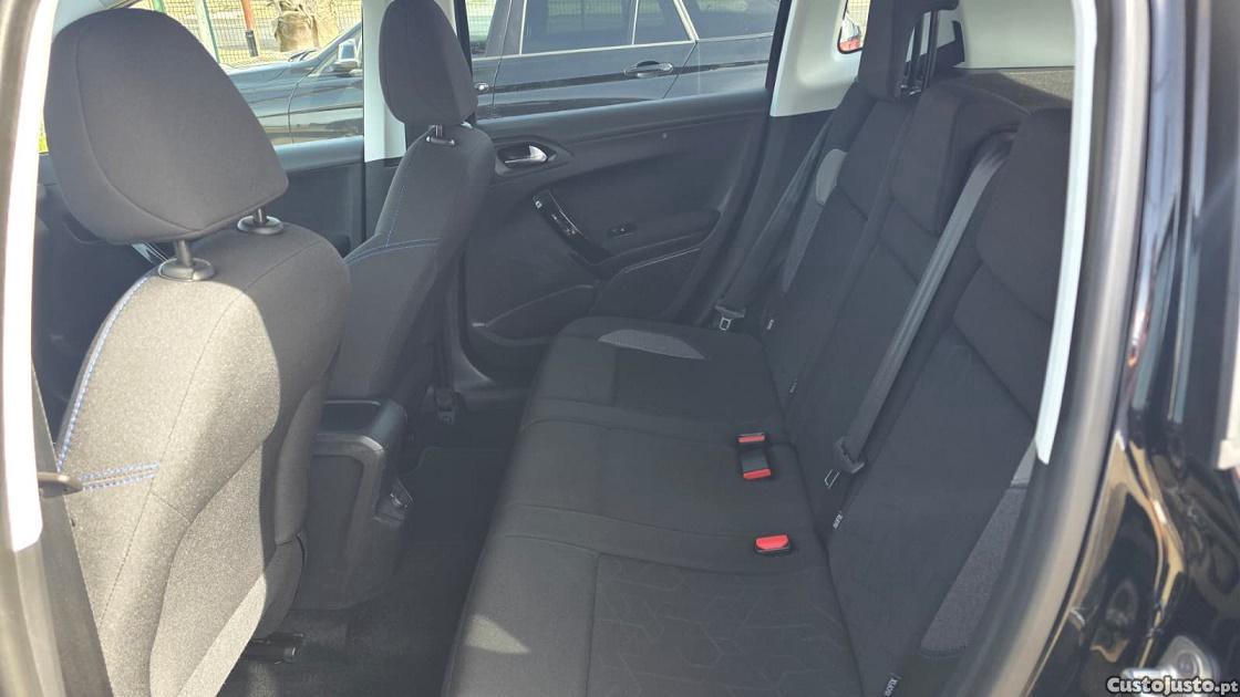 Peugeot 2008 1.2 PURETECH SIGNATURE 83 CV C/ GARANTIA - 19 — photo 5