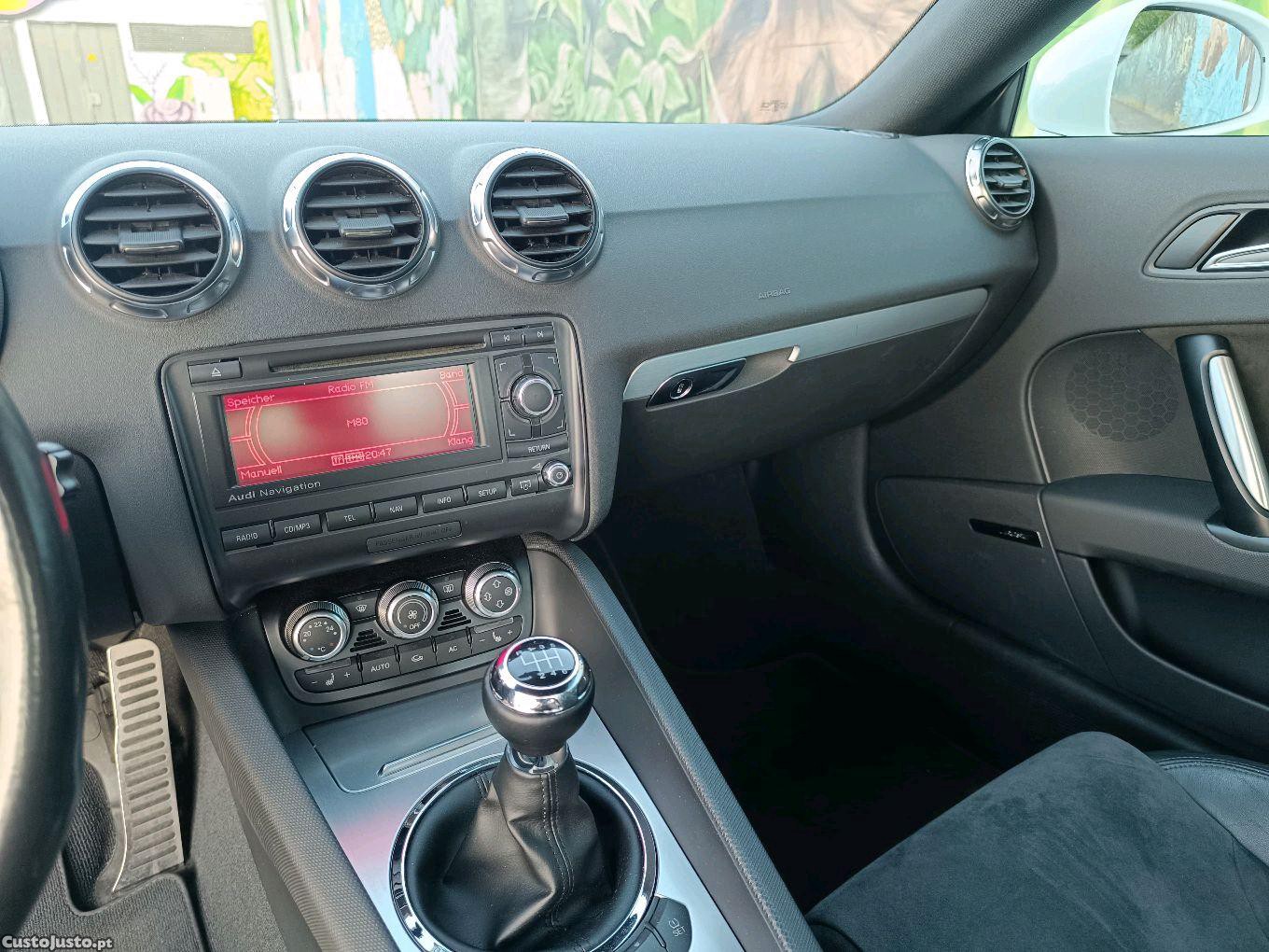 Audi TT 8j 2.0 TFSI — fotografia 4