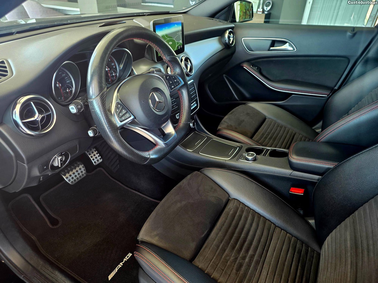 Mercedes-Benz GLA 200 d AMG LINE Caixa Automática — fotografia 8