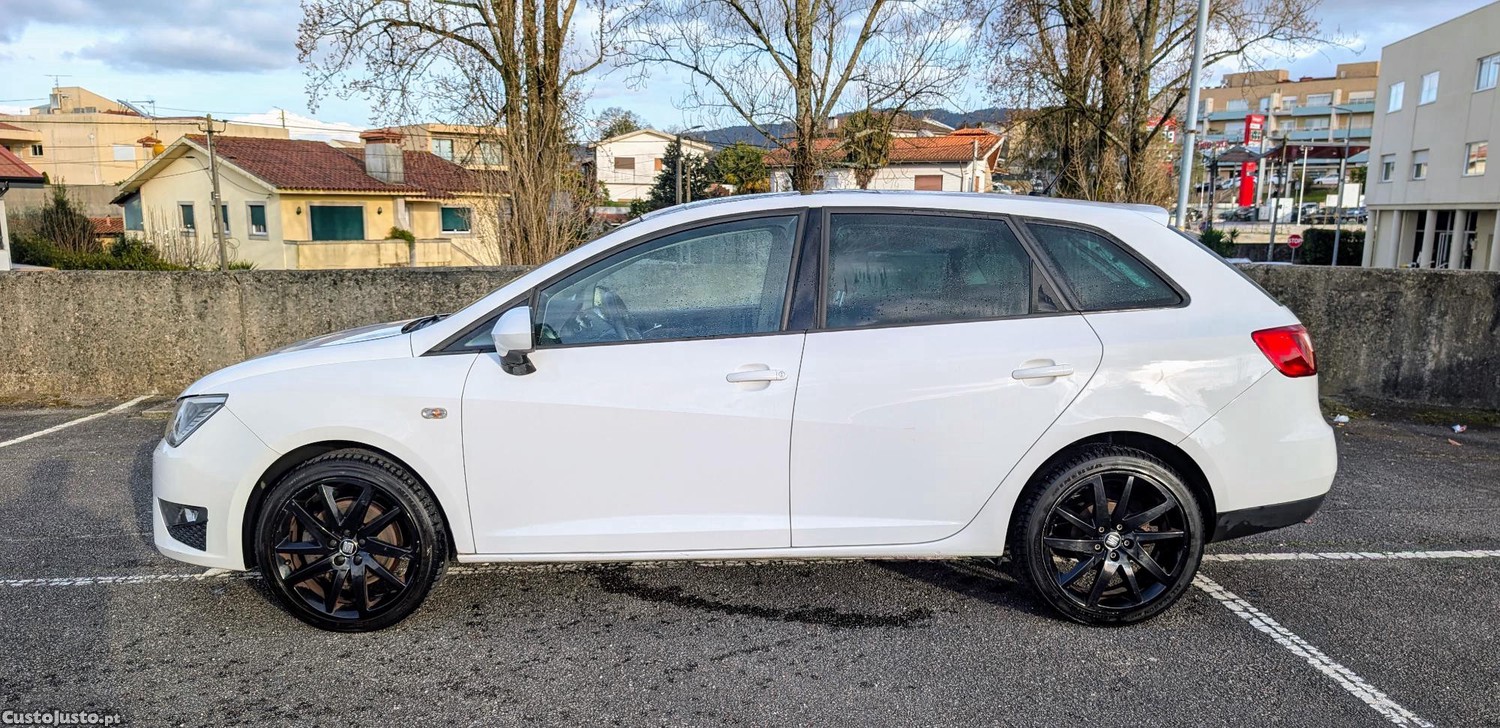 SEAT Ibiza ST 1.4 TDI FR 105 - Oportunidade! — fotografia 16