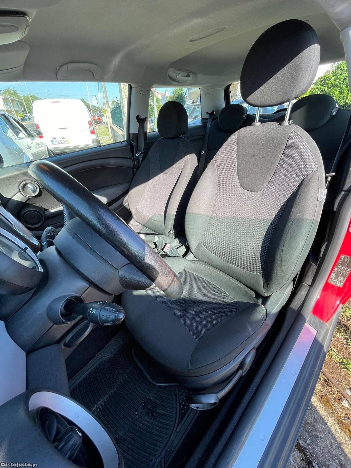 MINI Cooper 1.6i — fotografia 4