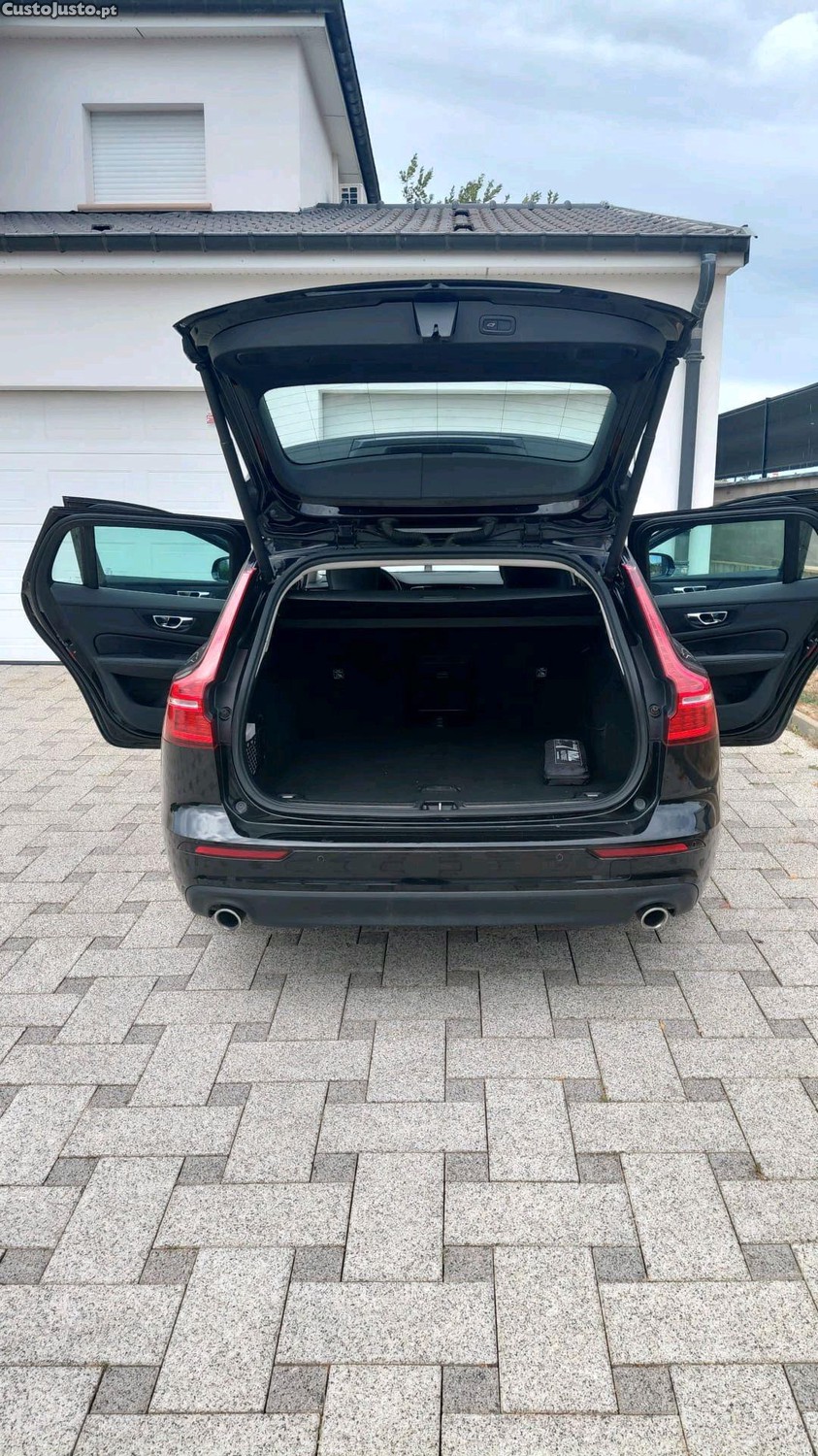 Volvo V60 D4 — fotografia 4