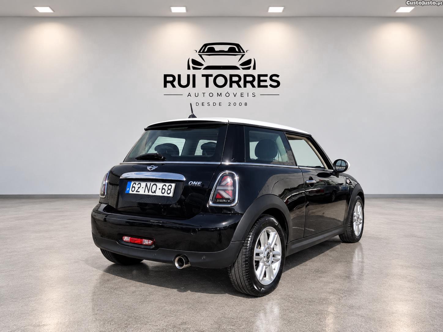 MINI One 1.6 - 13 foto 2