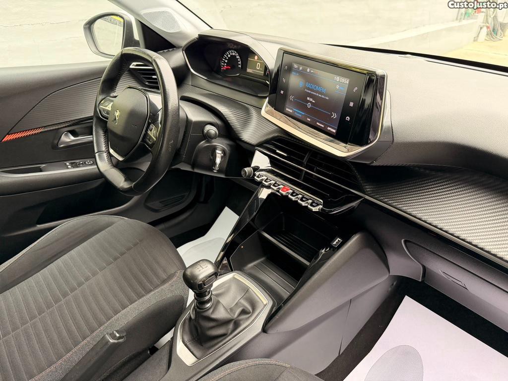 Peugeot 208 1.5 BlueHdi 102cv ( Diesel ) — fotografia 8