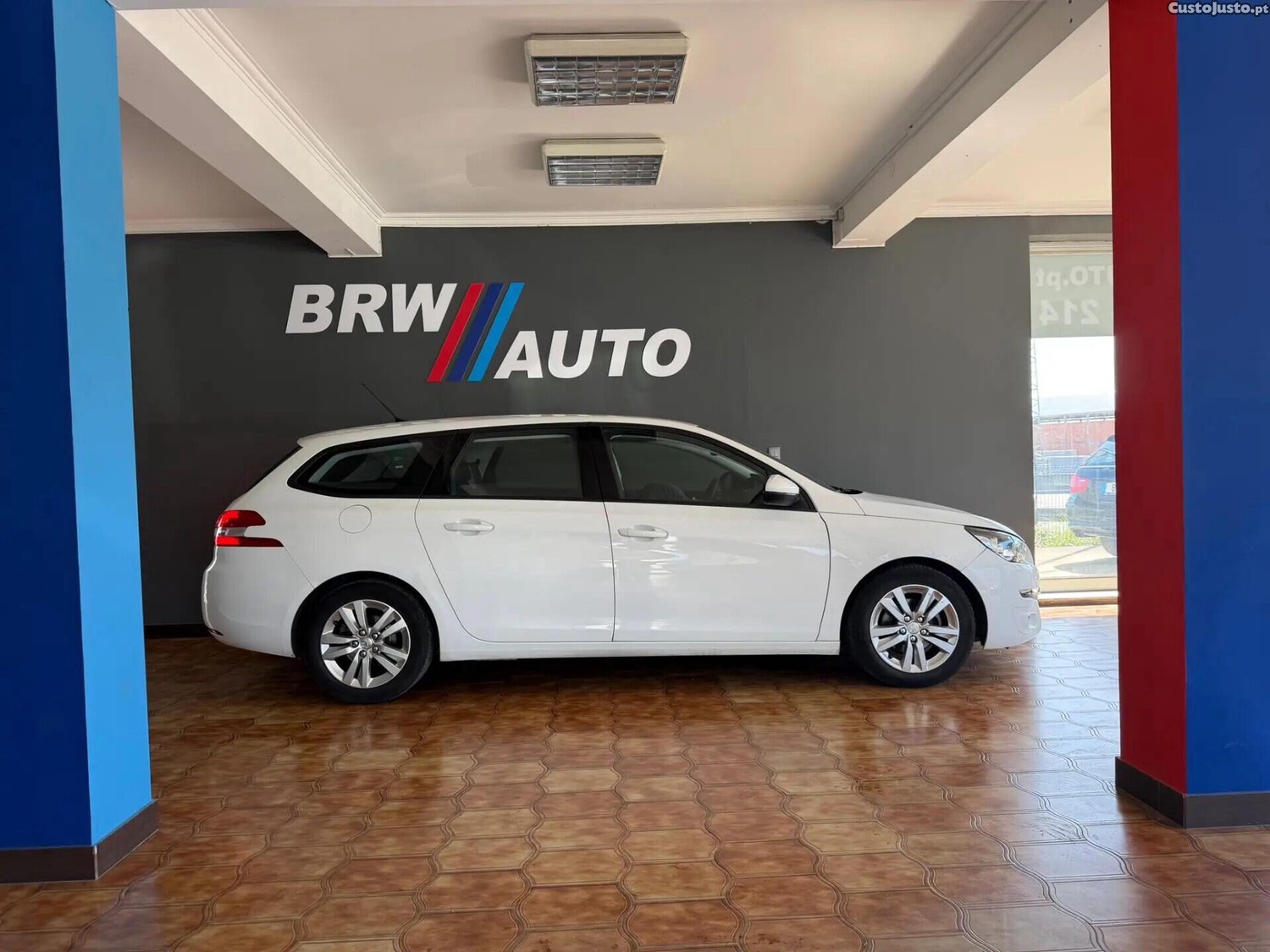 Peugeot 308 BlueHDi 100 Stop & Start Nível 1 Business-Line — fotografia 15