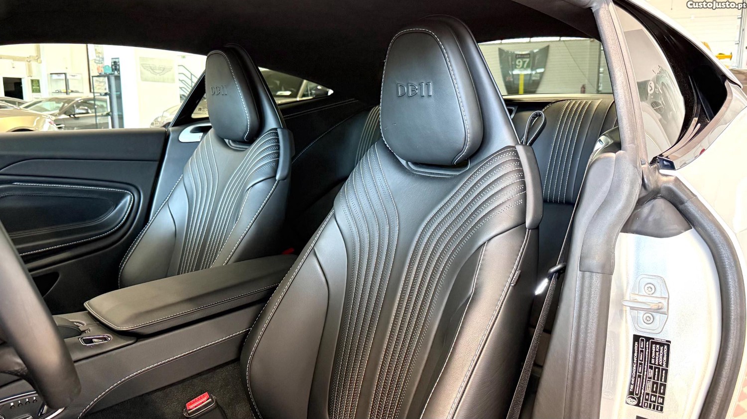 Aston Martin DB 11 — fotografia 10