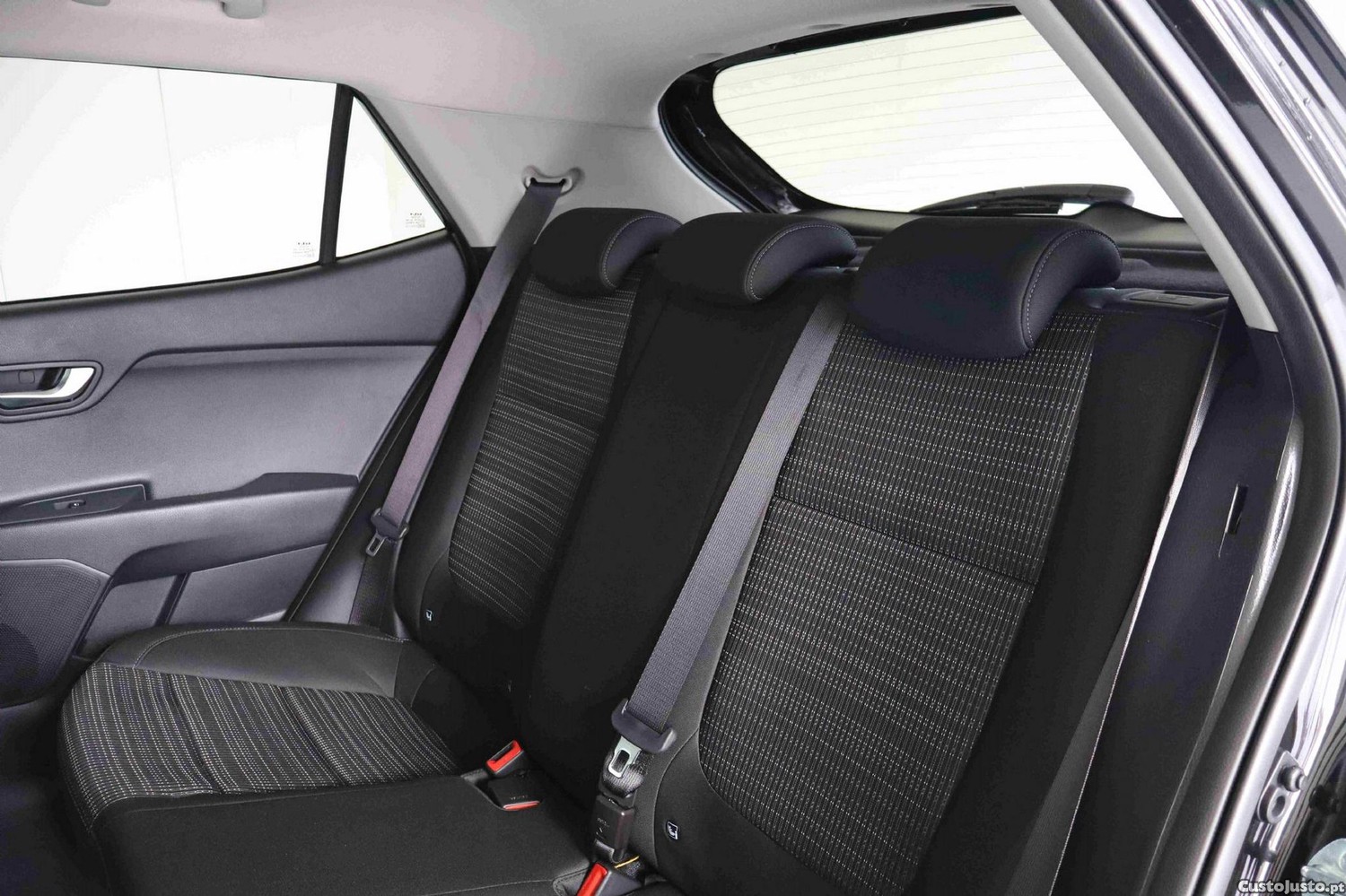 Kia Stonic 1.0 T-GDI Drive 7DCT — fotografia 10