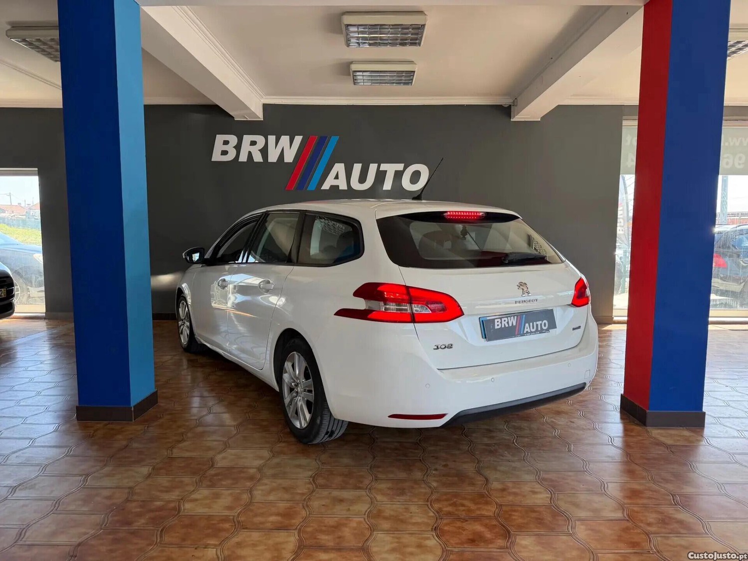 Peugeot 308 BlueHDi 100 Stop & Start Nível 1 Business-Line — fotografia 18
