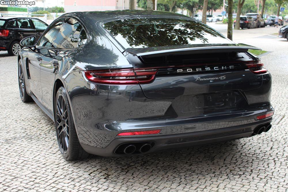 Porsche Panamera 4 S — fotografia 11