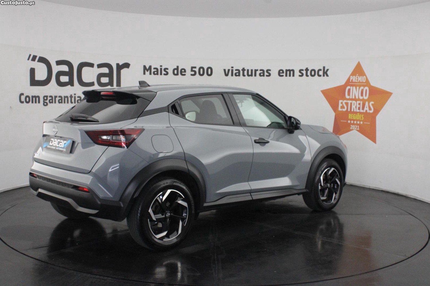 Nissan Juke 1.0 DIG-T ACENTA (AUTO) — fotografia 32