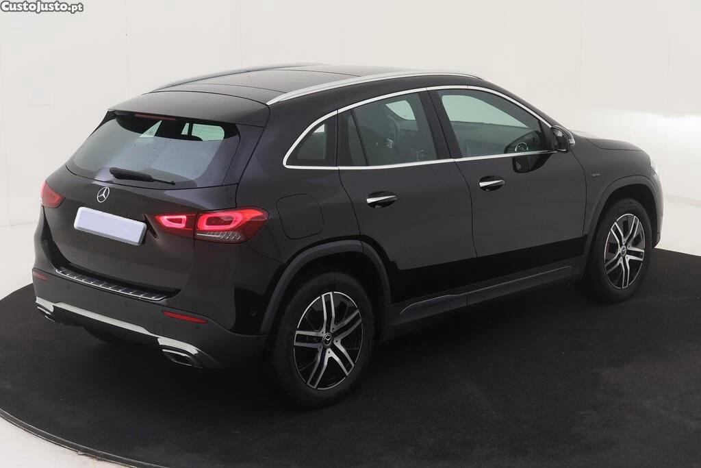 Mercedes-Benz GLA 250 Business Solution - Híbrido Plug In - 20 foto 3