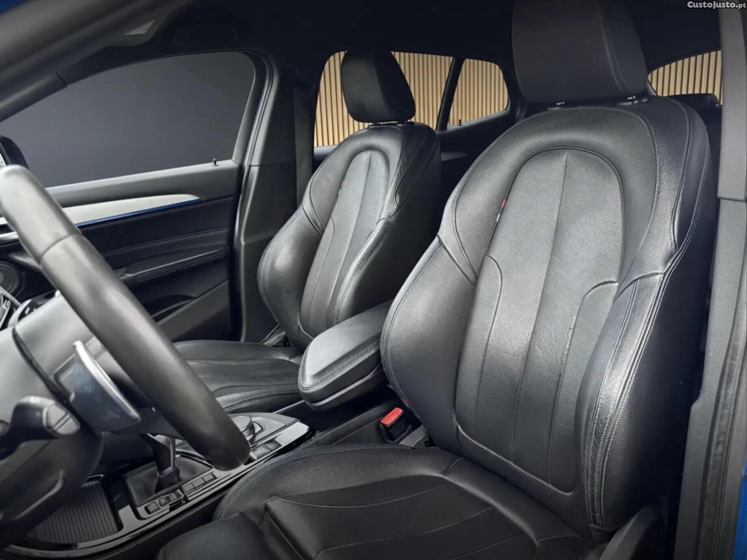 BMW X2 20 d xDrive Auto Pack M — fotografia 2