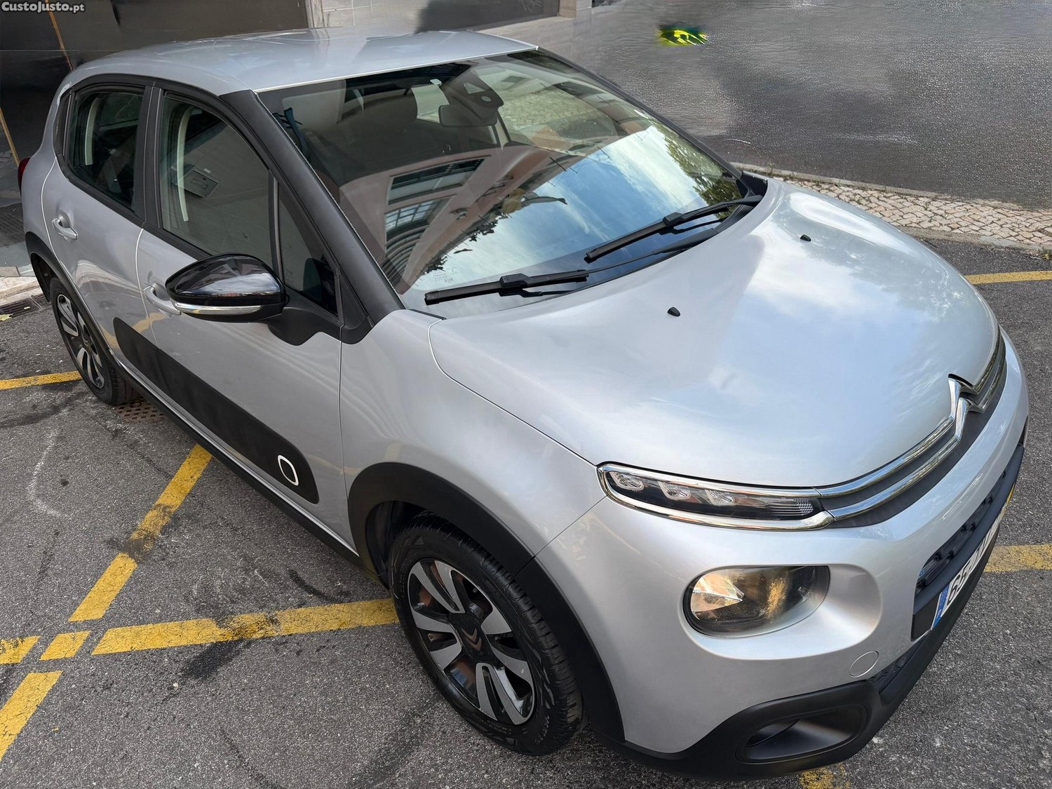 Citroën C3 1.2 PureTech Shine — photo 3
