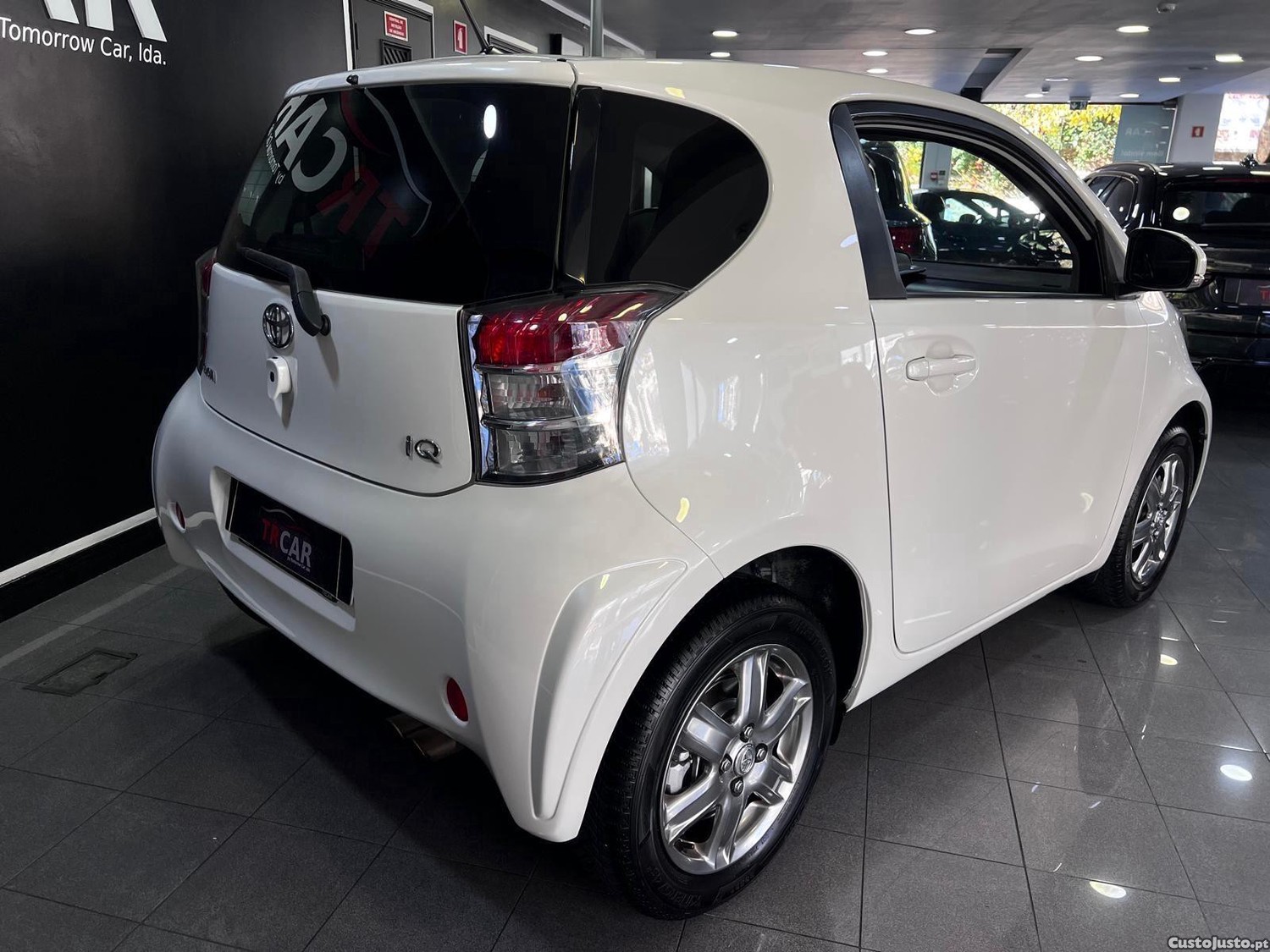 Toyota iQ 1.0 VVT-i 2 EP - 09 foto 4