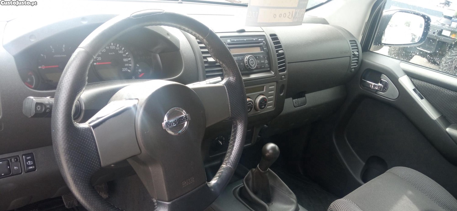 Nissan Navara 2.5 — fotografia 5