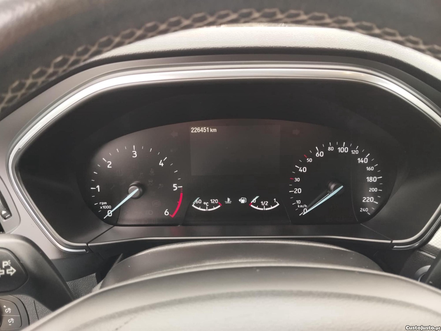 Ford Focus 1.5 tdci ecoblue titanium 120cv — fotografia 4