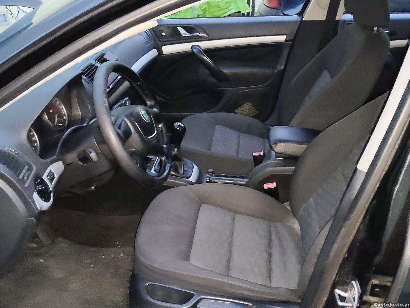 Skoda Octavia 1.6 TDI — photo 3