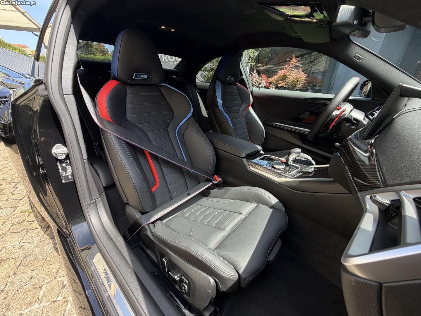 BMW M2 Auto — fotografia 2