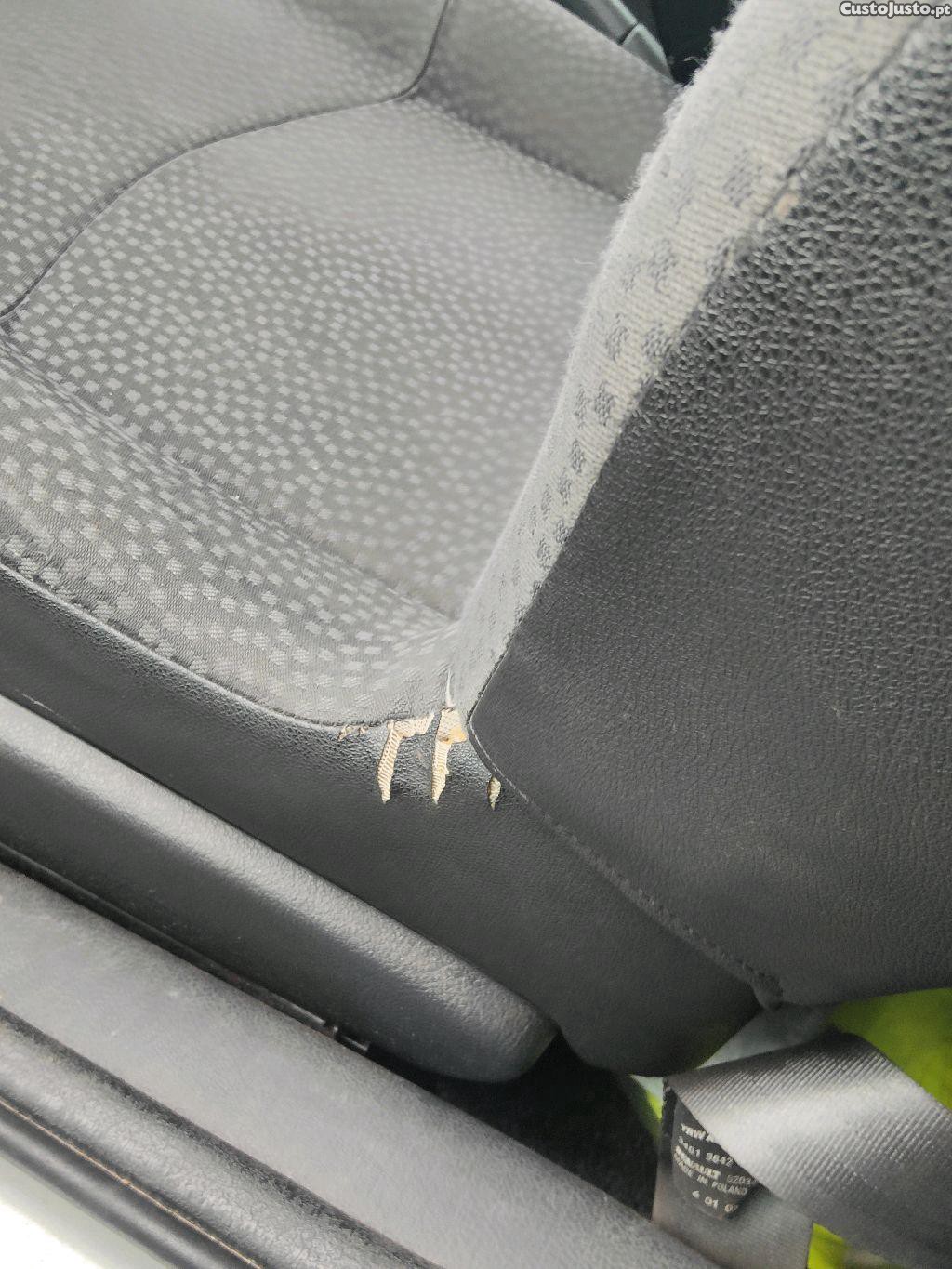 Renault Clio Storia — fotografia 3