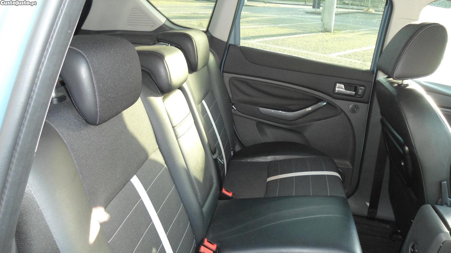Ford Kuga 2.0 TDCI Titanium 107.000,kms — fotografia 3